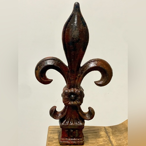Vintage Victorian Era Cast Iron Antique Repurposed Fleur De Lis Finial Hook - Picture 4 of 14
